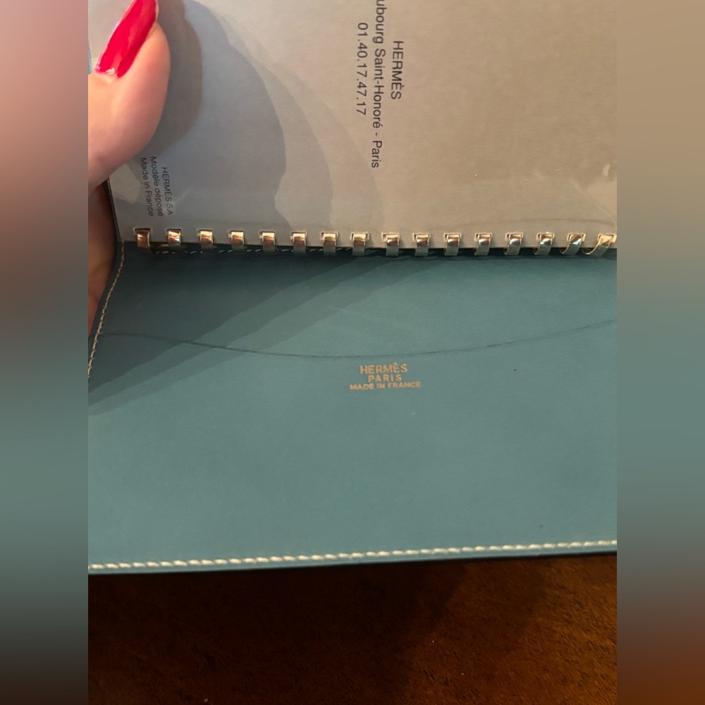 Hermes Agenda/Passport Holder/Notebook Cover blue like new with original insert - Picture 7 of 9